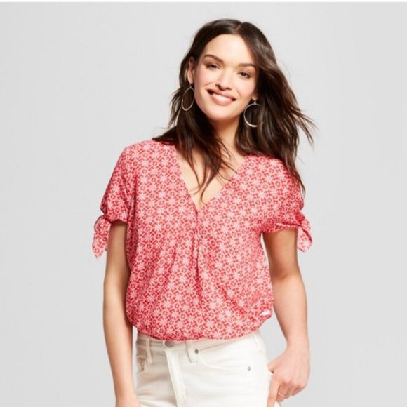 Universal Thread Tops - Universal Thread red & white faux wrap top